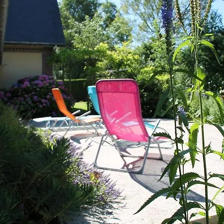 Oda ve Kahvaltı Le Mesnil-5 3*