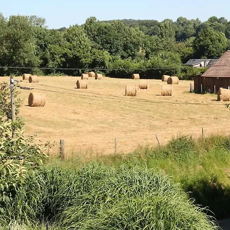 Le Mesnil-5 Oda ve Kahvaltı