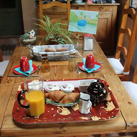 Le Mesnil-5 Bed & Breakfast